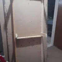 میزتلوزیون وتخت باتشک درحدنو