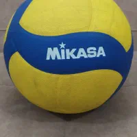 توپ والیبال در حد نو