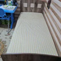 تخت خواب یکنفره