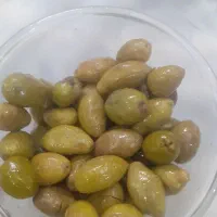 زیتون و چای گیلان و رب آلوچه آرد برنج هاشمی