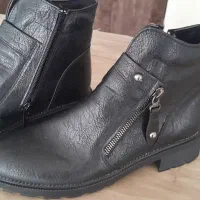 چکمه نیم بوت|کیف، کفش، کمربند|دورود, |دیوار