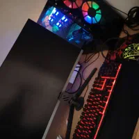 کیس گیمینگ  و مانیتور 27 اینچ سامسونگ