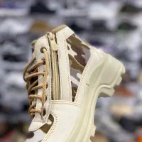 کفش کار|کیف، کفش، کمربند|بندرلنگه, |دیوار