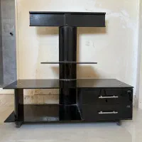 میز تلویزیون در حد نو