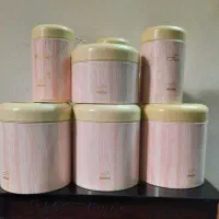 جای ادویه وحبوباتی فلزی.