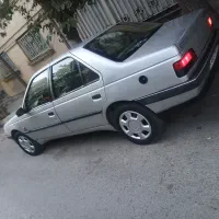 پژو ۴۰۵ داخل کرم