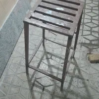 چهارپایه فلزی