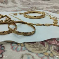 طلا گردنبند گوشواره دستبند گوشواره النگو