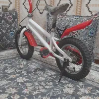 دوچـرخه.|دوچرخه، اسکیت، اسکوتر|توکهور, |دیوار