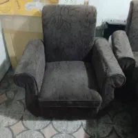 مبل سالم به علت کمبود جا|مبلمان خانگی و میز عسلی|رشت, جهاد|دیوار