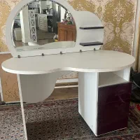 دراور وآینه قدی