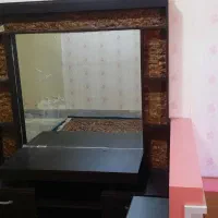 میز آرایشی طرح سنگ و چوب