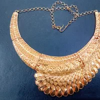 فروش گردنبند عیار ۲۱ بسیار شیک و زیبا