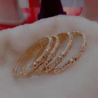 النگو طلا روس