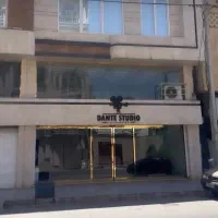 فروش تجاری لوکس بر مدرس