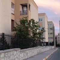 75متری-خام-2خواب-واحد-رو-بلندی