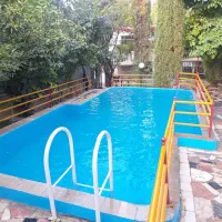 اجاره ویلا دو طبقه لب اب باغبهادران باغبادران|اجارهٔ کوتاهمدت ویلا و باغ|باغ بهادران, |دیوار