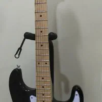 fender squier Affinity Stratocaster|گیتار، بیس، امپلیفایر|تهران, جمال‌زاده|دیوار