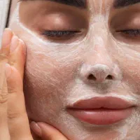 فیشیال و پاکسازی پوست