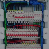 برقکار برق کار لوله کشی آب و فاضلاب