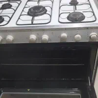 اجاق گاز پنج شعله فردار به همراه سه  جوجه گردان|اجاق گاز و لوازم برقی پخت‌وپز|تهران, پاسداران|دیوار