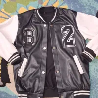 سویشرت بیس‌بیسبالی چرم سایز 3