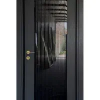 ساخت انواع درب چوبی و کابینت