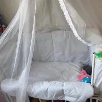 تخت (گهواره)|تخت و صندلی بچه|رشت, پل تالشان|دیوار