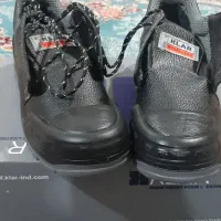 کفش کارایمنی وبادوام ومحکم|کیف، کفش، کمربند|گنبد کاووس, |دیوار