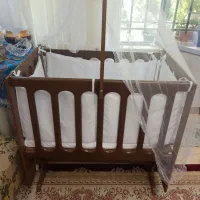 تخت|تخت و صندلی بچه|تالش, طولارود|دیوار