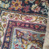 یه عدد قالی ۹متری