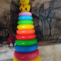 تعداد پنج عدد اسباب بازی