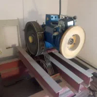 استخدام سرویس کار و تعمیرکار آسانسور