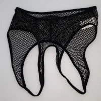 لباس زیر زنانه|لباس|اندیشه, اندیشه فاز ۱|دیوار