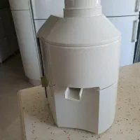 آبمیوه گیری آلمانی اصل وخرد کن فرانسوی اصل|آبمیوه‌گیر و آب‌مرکبات‌گیر|تهران, درکه|دیوار