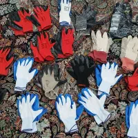 دستکش کار ولباس کار و عینک محافظ چشم