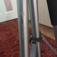 سه پایه حرفه ای دوربین