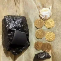 شهاب سنگ و سکه قدیم ۱۰ عدد|جواهرات|پشتکوه (سیستان و بلوچستان), |دیوار