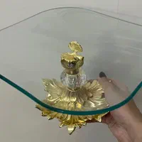 ظروف با پایه برنج(تزئینات روی کار هم برنج هست)|ظروف سرو و پذیرایی|اصفهان, مرداویج|دیوار