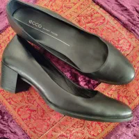 کفش اکو سایز ۳۸