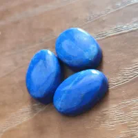 نگین لاجورد