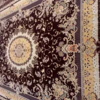 فرش قرمز کار کرده