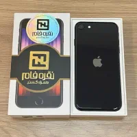 آیفون SE2022 در حد آکبند