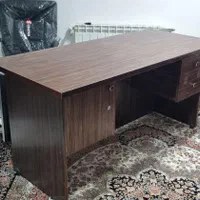 میز و صندلی دفتر کار