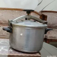 زود پز ۸ لیتری