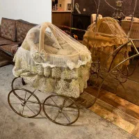 گهواره کالاسکه ای نوزاد