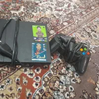 سلام پلتون نونو با فلش و یه دستکی