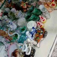 مجسمه وسبد گل چینی ودیوارکوبهای چینی|مجسمه، تندیس، ماکت|قم, امامزاده ابراهیم|دیوار