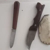 سه عدد چاقو دسته چوبی و GERBER همراه غلاف و کیف