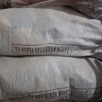 ۵ عدد گونی لباس کارکرده ۳ تومن